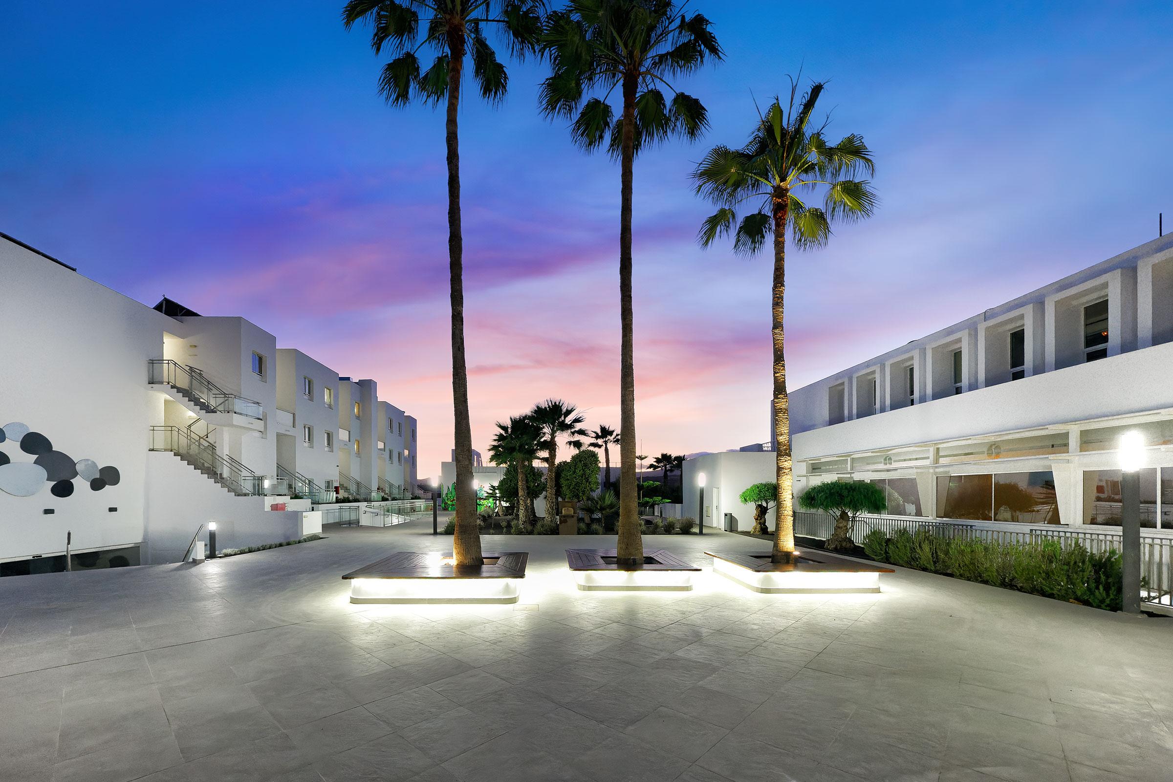 Aequora Lanzarote Suites Puerto del Carmen  Exteriör bild